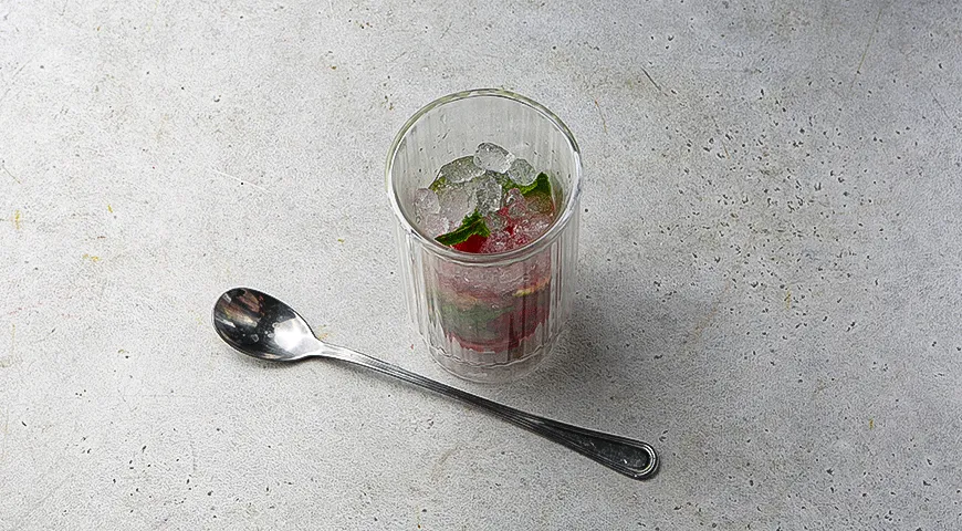 Малиновый мохито с джином