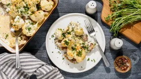 Рецепты с твёрдыми сырами, сметаной и мясом