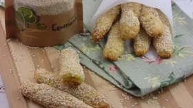 Рецепты с приправами, твёрдыми сырами и творогом