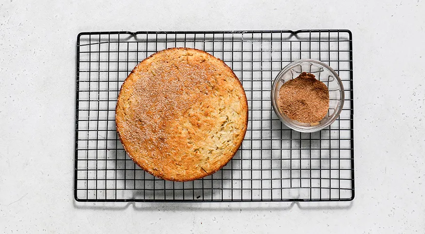 Постный манник с яблоками