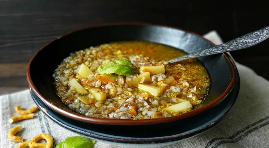 Шахтёрский суп с гречкой и сосисками - простой и вкусный рецепт первого блюда от МПЗ Ремит