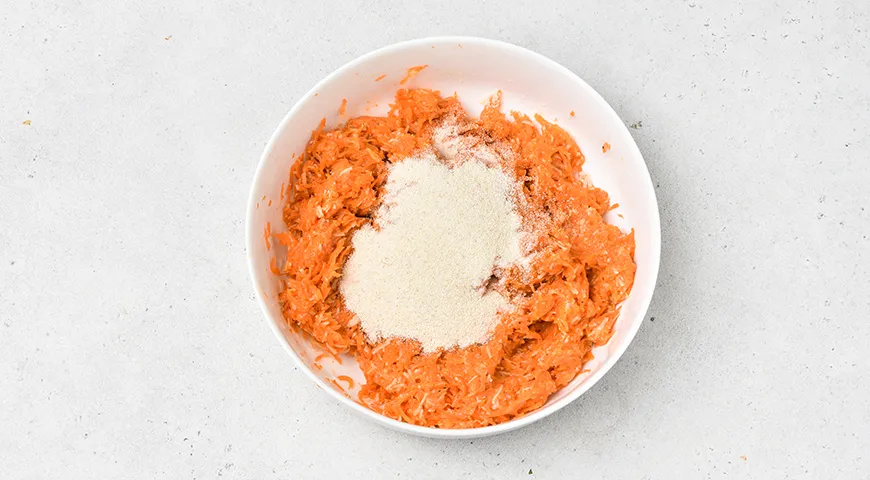 Морковные котлеты с сыром и манкой