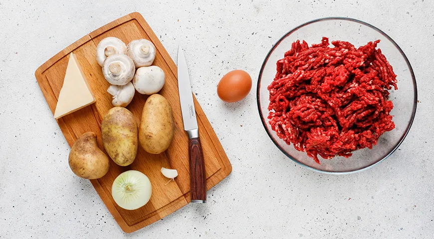 Стожки из фарша с грибами, картошкой и сыром