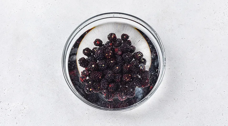 Замороженная ежевика