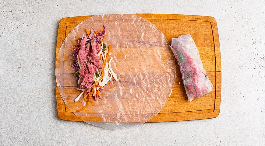 Спринг-роллы с ростбифом и овощами