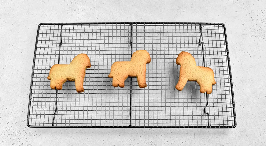 Новогоднее печенье «Конь-огонь»