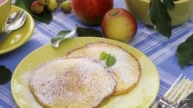 Яблочные оладушки
