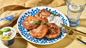 Картофельные котлеты с колбасой