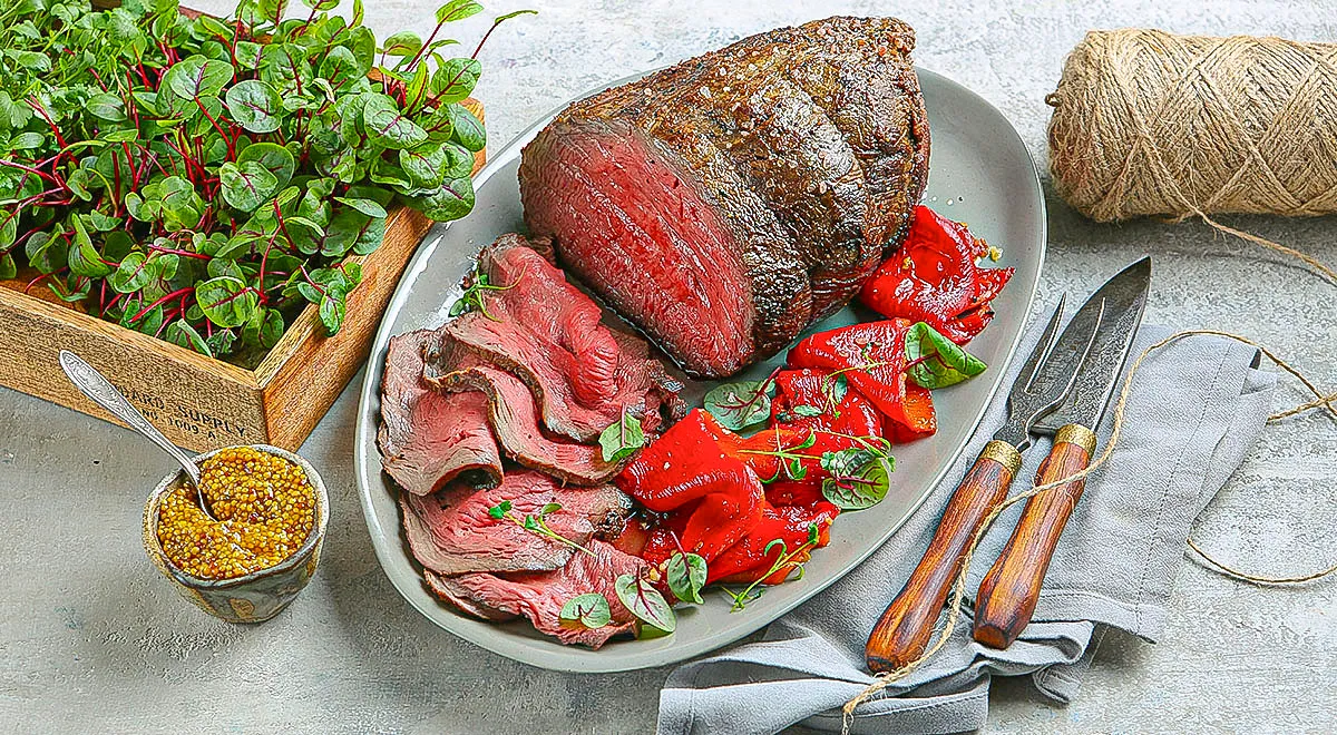 Ростбиф с печеными перцами