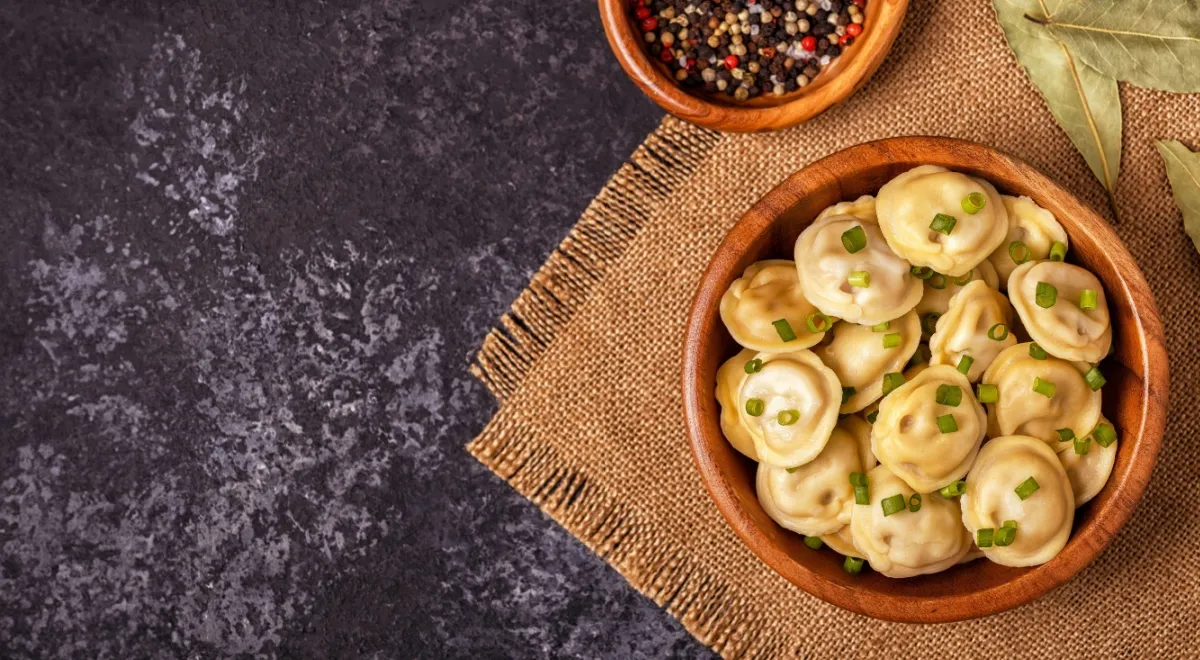 Ленивые пельмени без замеса теста и лепки — как повторить популярный рецепт дома