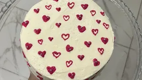 Праздничный бисквит