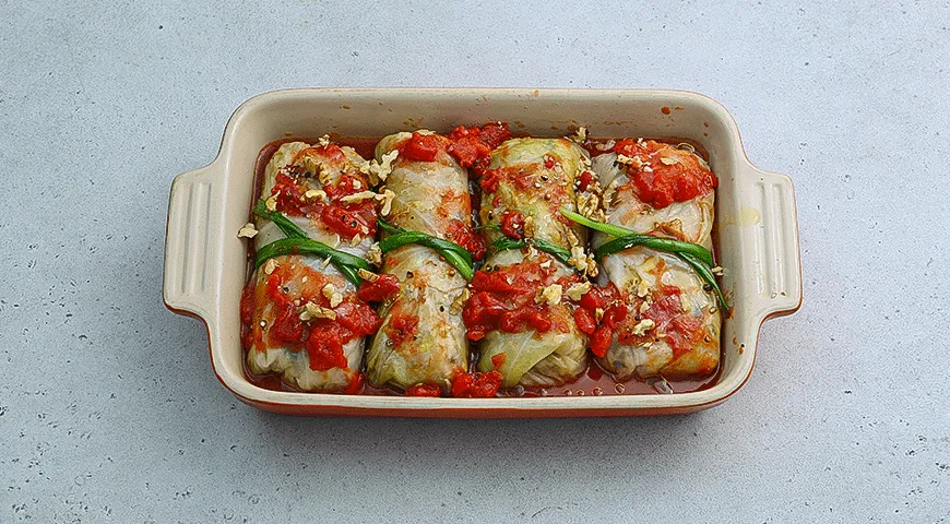 Веганские голубцы с рисом и орехами