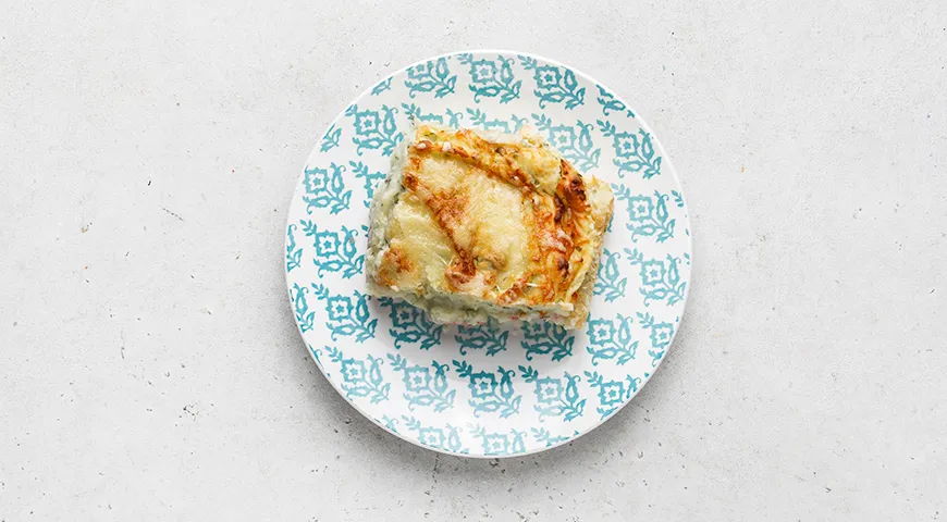 Картофельная запеканка с сосисками и сыром