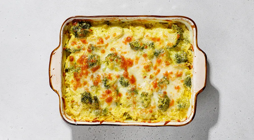ПП-запеканка с курицей и брокколи в духовке
