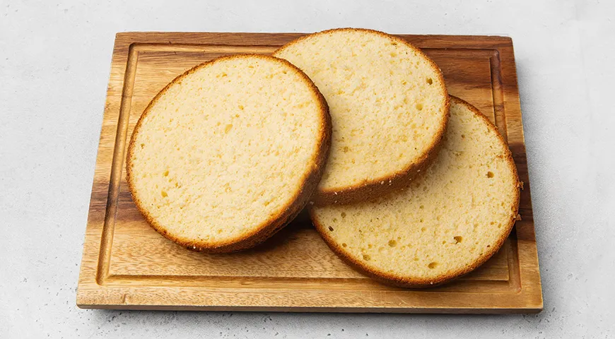 Бисквитный торт с кремом пломбир