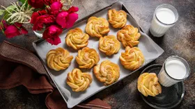 Булочки-розочки из дрожжевого теста