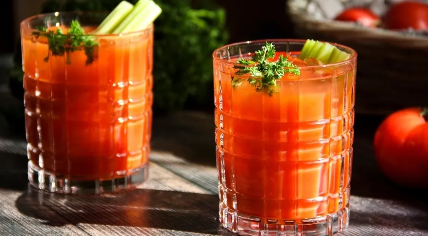 Рецепт классического коктейля Кровавая Мэри