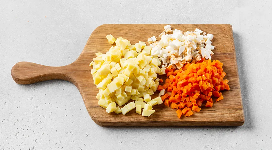 Оливье с сосисками