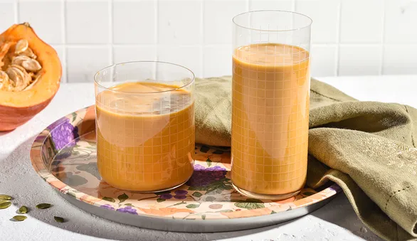 Молоко из тыквенных семечек с курагой