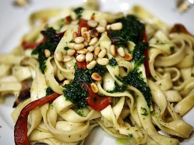 Паста с овощами — тальятелле с печеным перцем