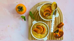 Запеканка из манной каши с хурмой в духовке
