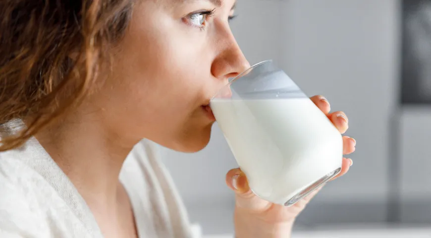 Молоко перед сном может быть и растительным – главное, чтобы оно было обогащено кальцием
