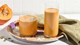 Молоко из тыквенных семечек с курагой