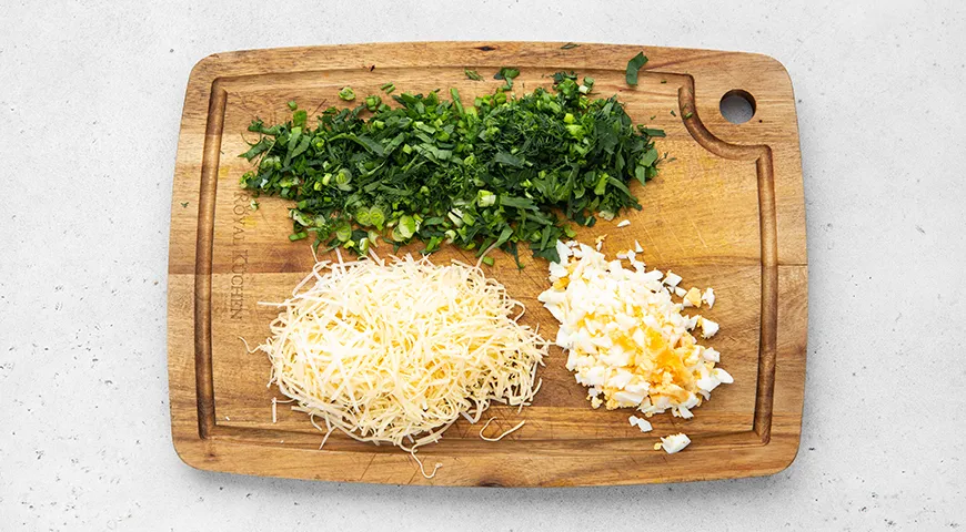 Блинчики с яйцом и сыром