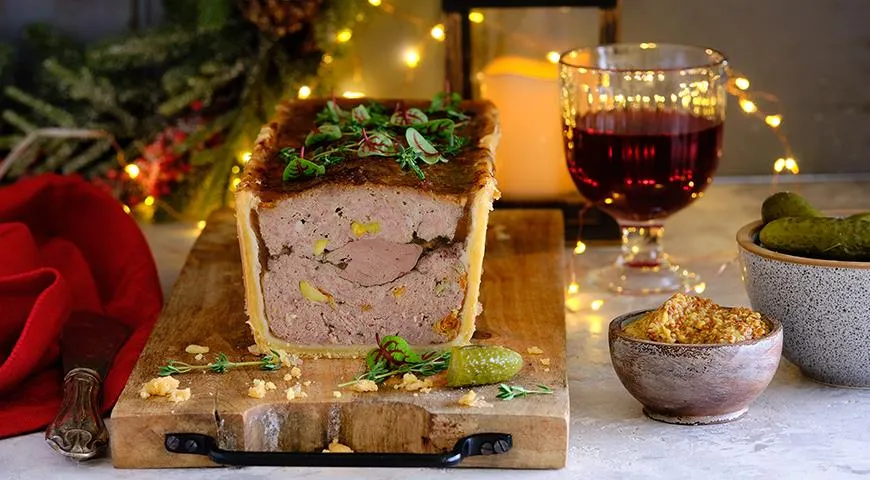 Роскошный рождественский pâté en croûte: паштет в тесте