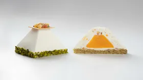Кулич и пасха: невероятно красивые десерты от французского кондитера