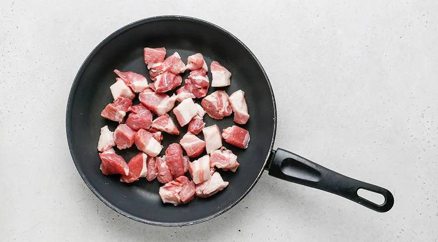 Горячая сковородка со свининой