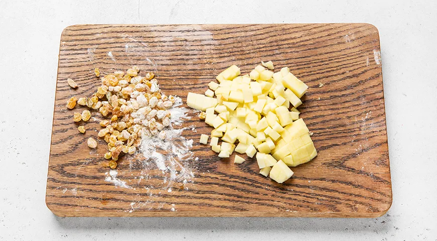 Кулич с яблоками