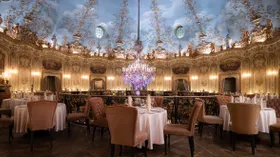 Где сделать предложение: самые романтичные рестораны Москвы, Санкт-Петербурга и Сочи