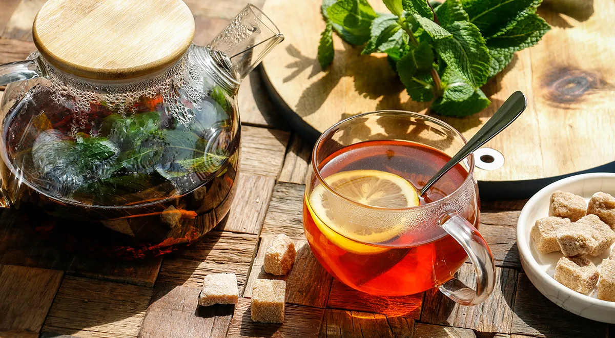 Рецепт черного чая с сахаром и мятой