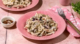 Курица с вешенками