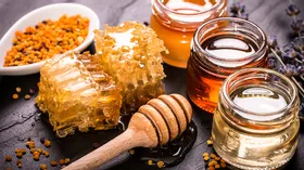 Правда ли, что мед лучше сахара, и существуют ли вообще полезные сладости
