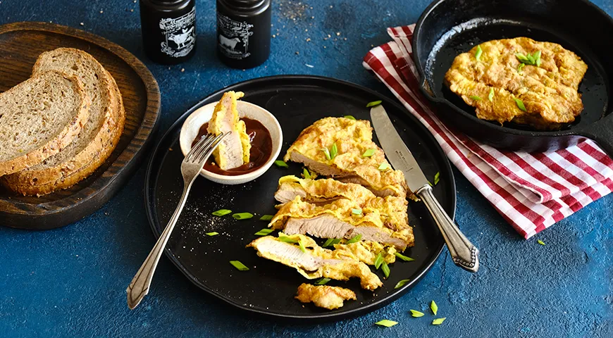 Свиные отбивные в яйце