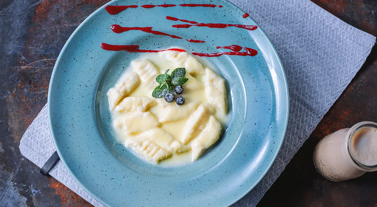 Рецепт ленивых вареников из творога с кремом «Наполеон»