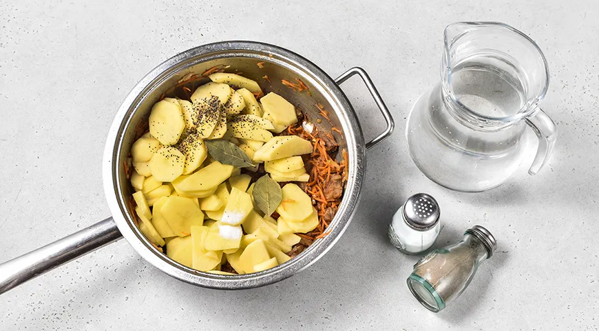 Штрудли (нудли) с мясом и картофелем