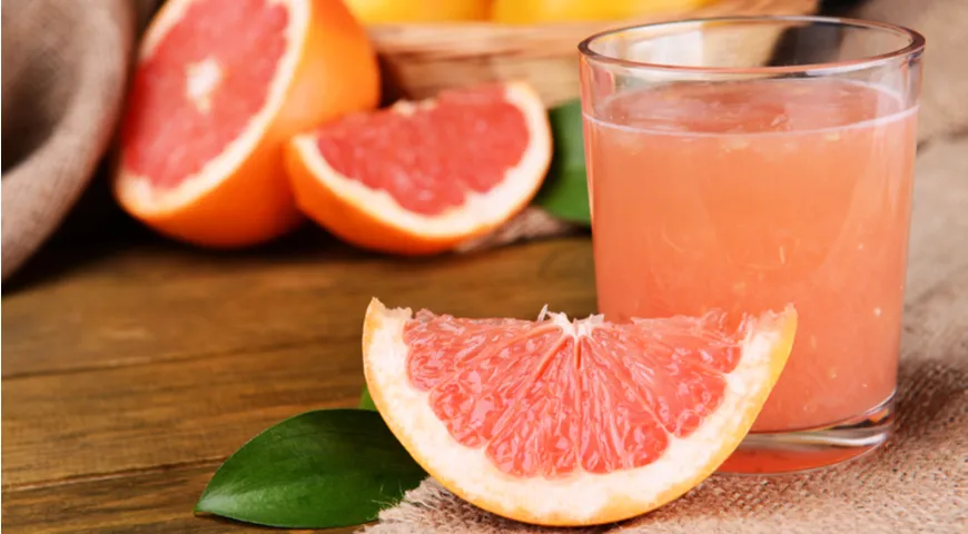 Грейпфрутовый сок с осторожностью нужно пить людям, принимающим любые препараты