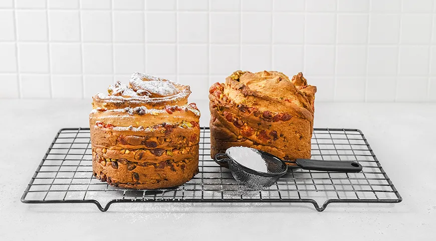 Фисташковый кулич краффин с вяленой вишней