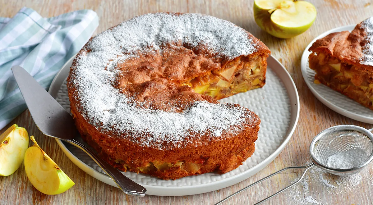 Французская шарлотка с яблоками