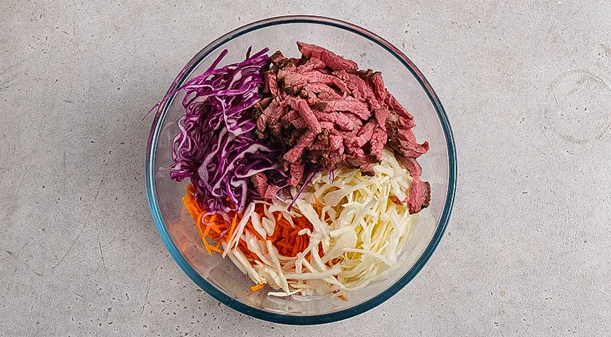 Спринг-роллы с ростбифом и овощами