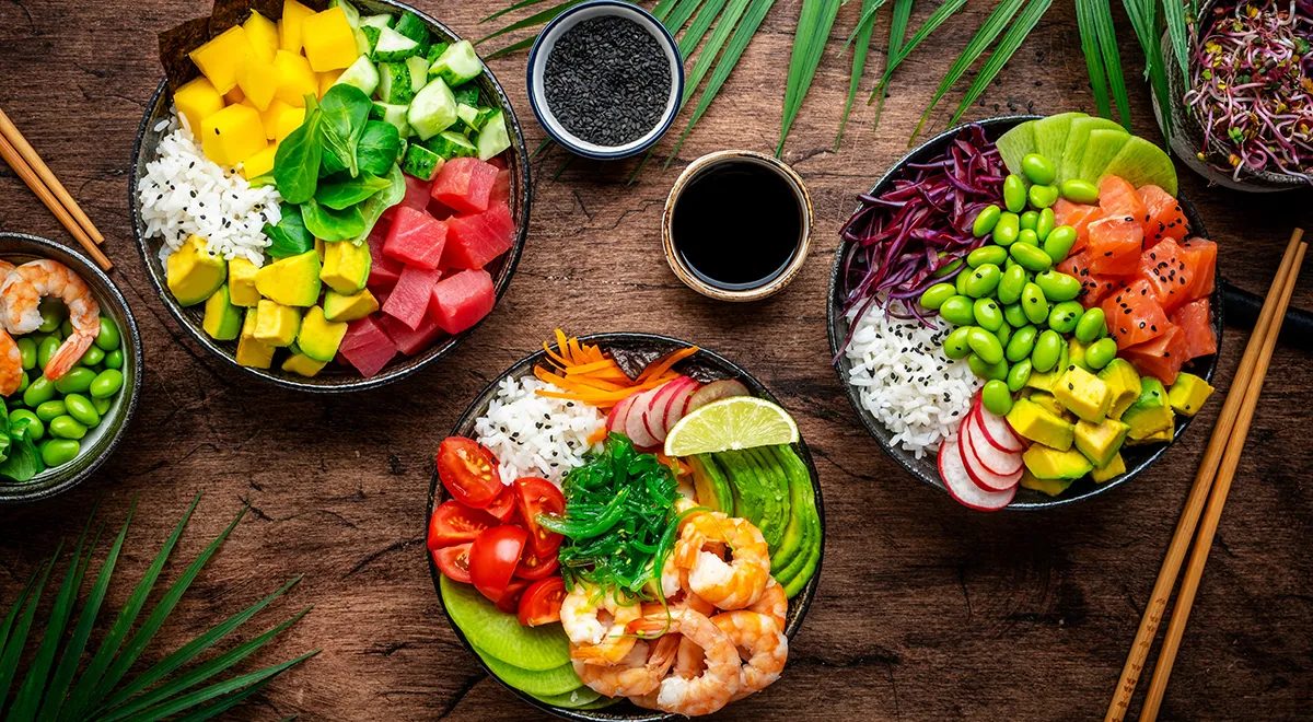 Как приготовить поке дома: 7 рецептов на любой вкус — с лососем, угрем, курицей и киноа