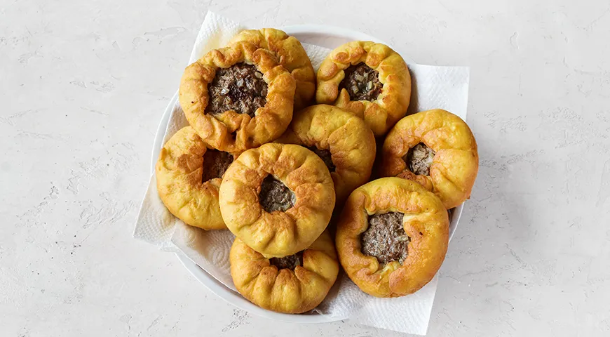 Беляши из готового теста