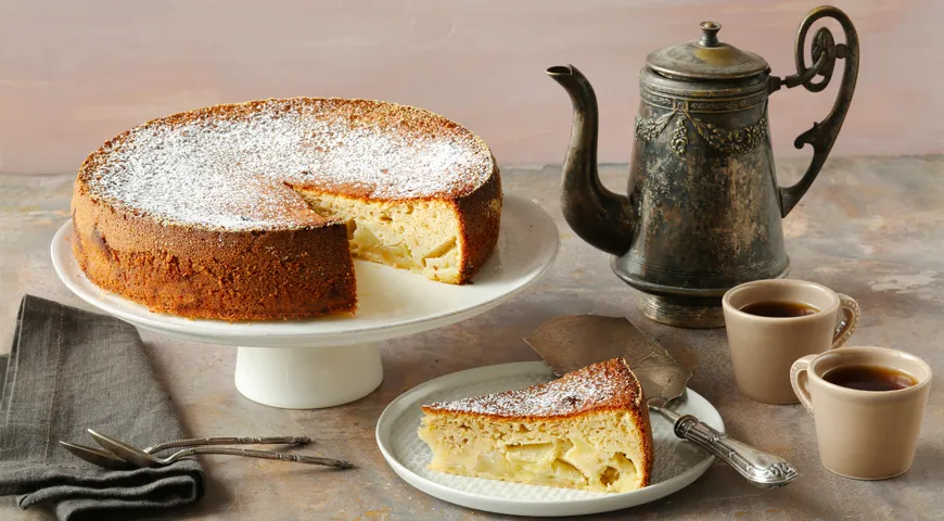 Рецепт шарлотки с яблоками на сметане