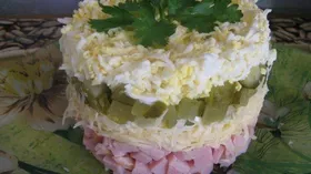 Рецепты с яйцом, сыром полутвёрдым и салатом