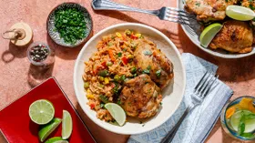 Курица по-мексикански на сковороде