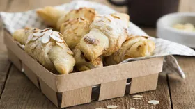 Рецепты с яйцом куриным, алкоголем и орехами