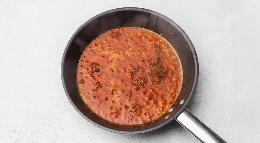 Каннеллони с фаршем под соусом бешамель